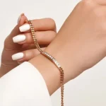دستبند زنجیری ژوپینگ طرح کارتیر نگین‌دار